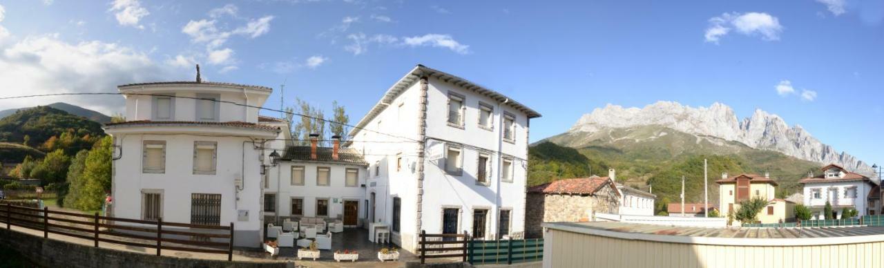 Hostal Casa Abascal Posada De Valdeon Exterior photo